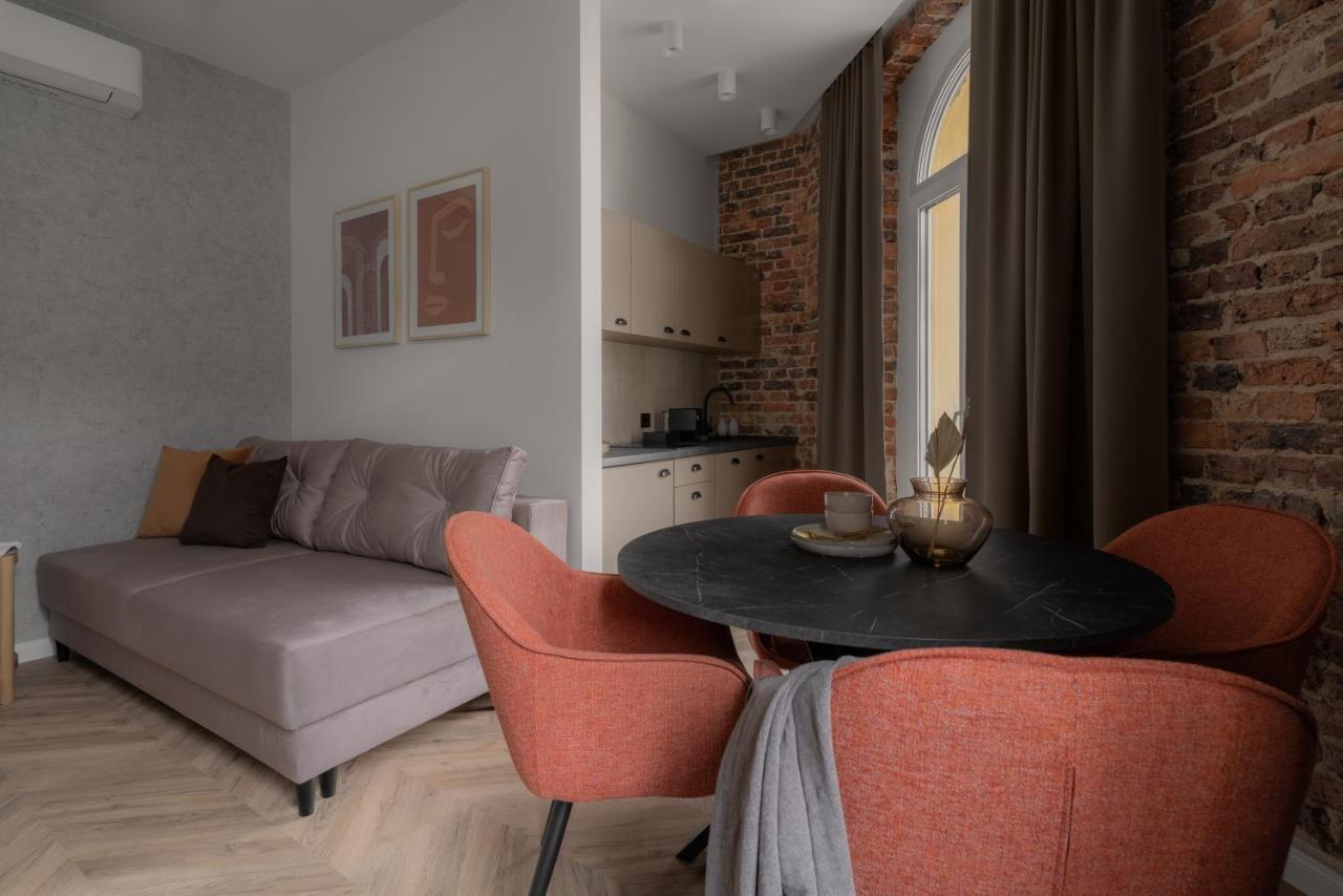 Harbor Apartments - Mariacka カトヴィツェ エクステリア 写真