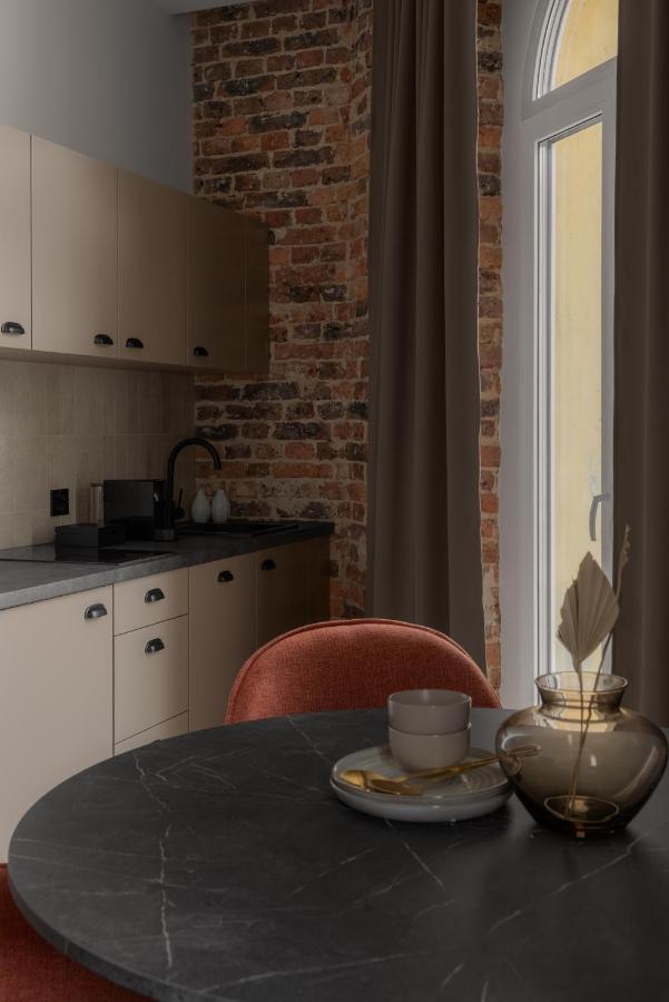 Harbor Apartments - Mariacka カトヴィツェ エクステリア 写真