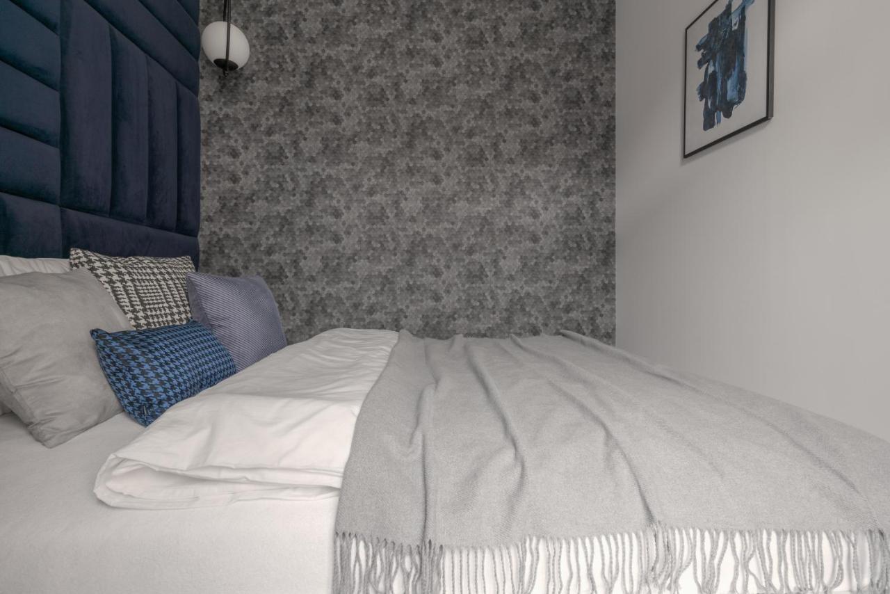 Harbor Apartments - Mariacka カトヴィツェ エクステリア 写真